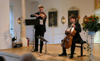 Moritz Defregger, Violine und Lenz Defregger, Violoncello